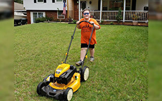美國9歲男孩幫社區老人殘疾人免費割草