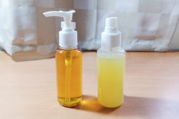 用柚子皮萃取液制作的柚子洗手乳（左）和柚子消毒喷雾（右）成品。（唐依旋／大纪元）