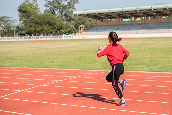 就是當長途奔跑之後、身體極度疲憊時，體內會分泌出一種化學物質——安多酚（內啡肽）。(Shutterstock)