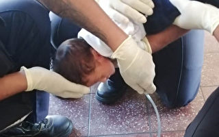 南非消防队员救活窒息婴儿：彷佛时间凝固