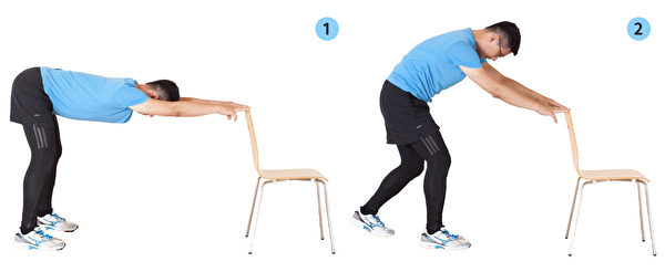 拉筋动作：直角伸展。能伸展从肩关节、脊椎、肋间肌群、下背部肌群，一直到腿后肌群。（郑云龙提供）