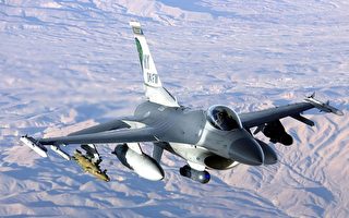 美国F-16战机服役五十载 为何至今仍最强