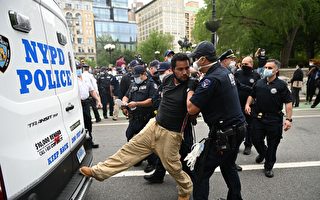 纽约警察局因在弗洛伊德之死抗议中执法被起诉