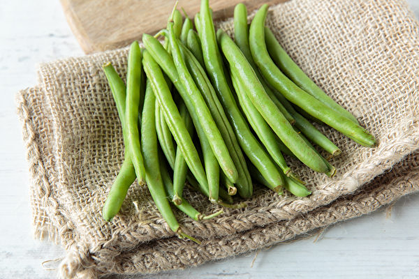 四季豆屬於不能生吃的蔬菜之一，大量食用可能造成溶血性貧血。(Shutterstock)