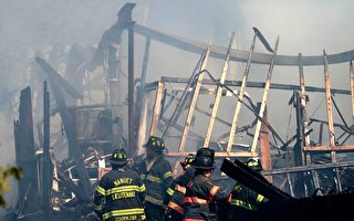 组图：纽约州养老院大火 造成一死一失踪