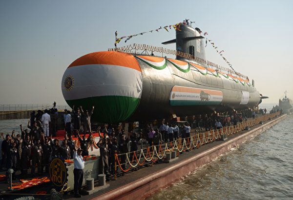 2018年1月31日，印度海軍的第三艘鮋魚級潛艇在孟買的造船廠舉行下水儀式。（Punit Paranjpe/AFP via Getty Images）
