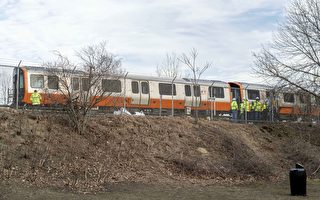 麻州中車製新橙線列車再次脫軌