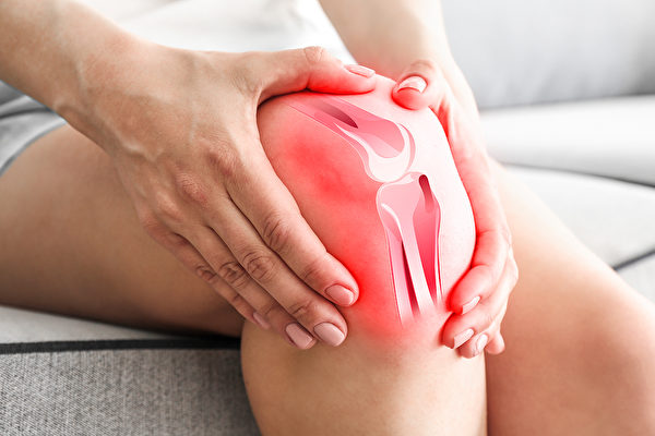 膝關節損傷、疼痛，到底該不該做膝關節手術？(Shutterstock)