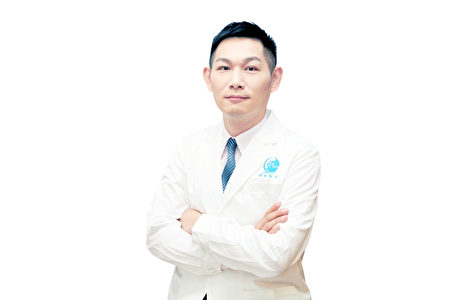 净妍医美集团总院长陈俊光医师。