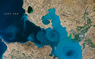 土耳其凡湖蓝漩涡 获选NASA最佳地球照片