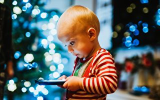 研究：手机对幼儿危害大 好习惯需尽早培养
