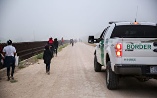 美边境被拘留非法移民儿童已超两万人