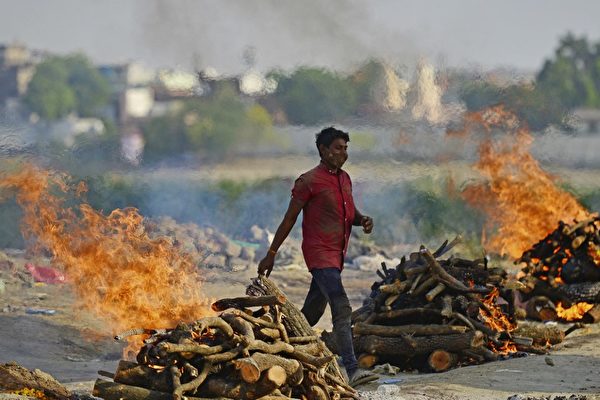 【疫情5.7】印度火葬大量屍體致木材短缺