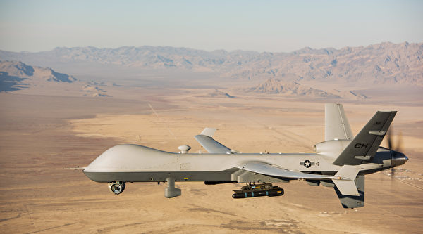 2020年1月14日，一架MQ-9无人机飞越内华达州的测试训练场。（美国空军）