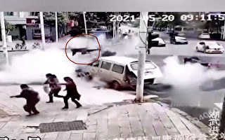 【現場視頻】武漢路面爆炸路人被炸飛 4傷
