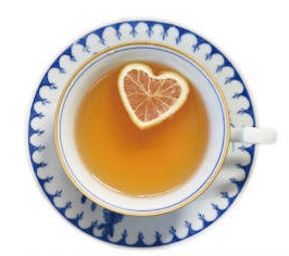 漂浮心型柠檬红茶。