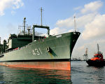 伊朗最大的海军舰艇在阿曼湾起火沉没