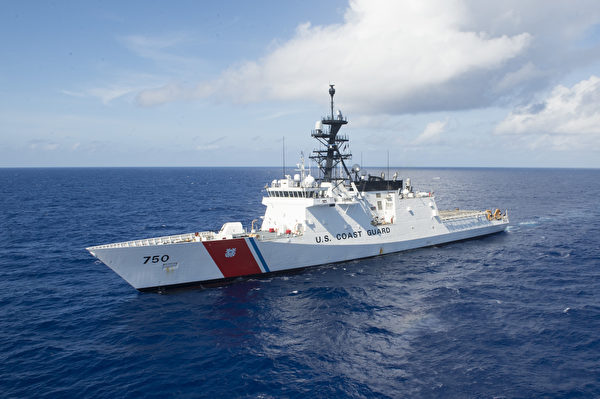 美国海岸警卫队的传奇级巡防舰贝托尔夫号（WMSL 750）参加了2018年7月29日的环太平洋军演。（美国海岸警卫队）