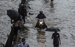 組圖：印度受季風暴雨侵襲 孟買遭遇洪災