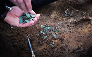 匈牙利出土数千枚中世纪硬币 极为稀有珍贵
