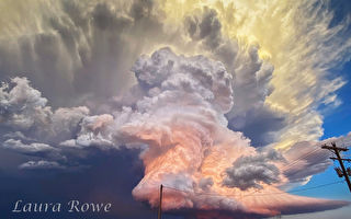 夕阳时分 摄影师用手机拍下梦幻般风暴云