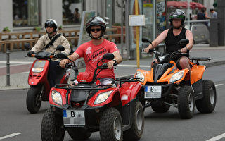警察局没收565辆非法摩托车 举报一辆奖100元