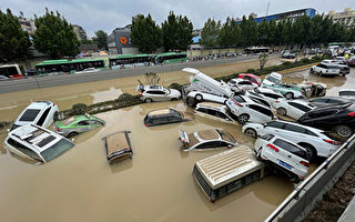 鄭州嚴重洪水 受害者向官方要說法