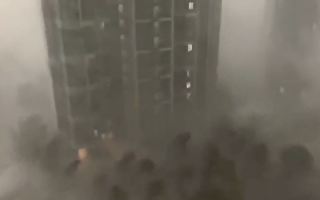 視頻：「煙花」來勢洶洶 上海狂風暴雨