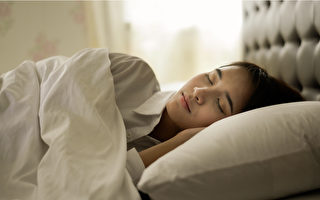 失眠、早醒后睡不着，该如何治疗？(shutterstock)