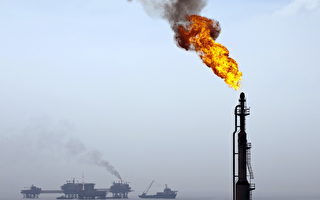 墨西哥石油平台大火酿5死6伤 逾百油井停摆