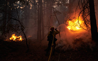 迪克西山火延燒近90萬英畝 拉森縣擴大撤離令