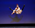 组图四：第九届中国古典舞复赛少年男子组风采