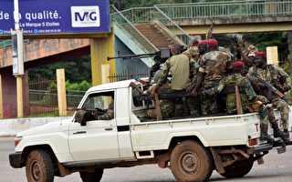 政变？几内亚军人宣布解散政府 逮捕总统