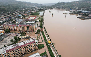 组图：暴雨引发洪水 山西逾175万人受灾