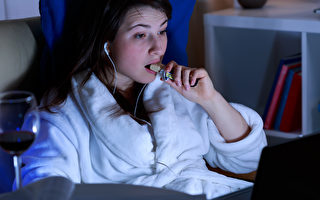 新研究：睡眠少於7小時的人易變胖