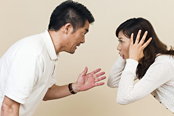 争吵，其实源于身体的求生本能及其带来的害怕情绪。(Shutterstock)