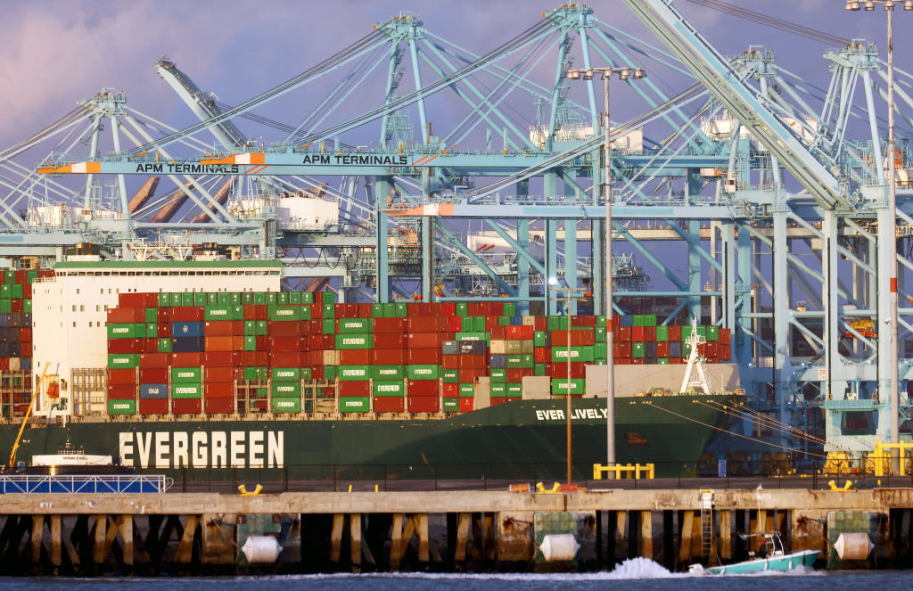 美國會議員提法案 緩解港口擁堵及運輸危機