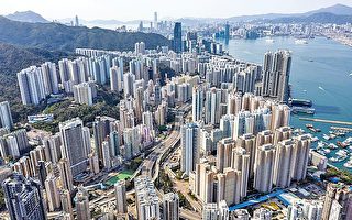 彭博：李嘉誠空置的大廈顯示香港衰退加劇
