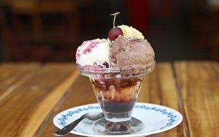 顾客点冰淇淋抱怨太冷 英国餐厅被迫退费