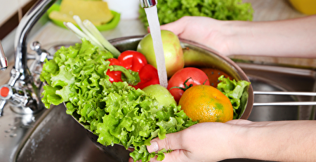 洗蔬果簡單又好用的方法 讓你不再吃進農藥