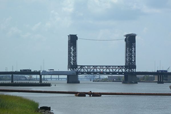 新泽西将更换哈肯萨克河桥梁 并扩建轻轨