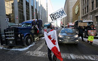 组图：不满防疫措施 加拿大卡车司机持续抗议