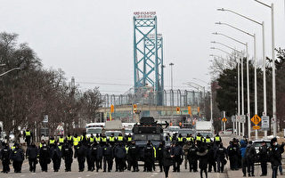 加拿大警方清場 美加邊境大橋恢復通行