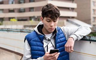 杜绝青少年使用智能手机的5大原因