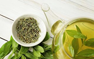绿茶含有称为ECG和EGCG的儿茶素，这两种营养被认为可以延长寿命。(Shutterstock)