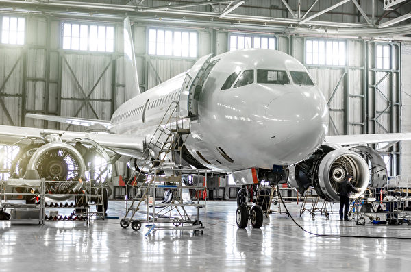 美国、欧洲的航空公司，对飞机的保养和维修很严谨。(Shutterstock)