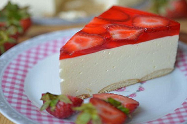 波兰冷芝士蛋糕：迎接夏季一款充满动感的甜点