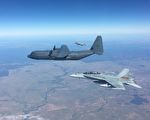 澳美联合军演 60余架战机翱翔北澳天空