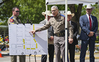 德州官员“不知道”枪击案时学校警官在哪里