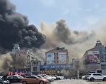 杭州冰雪大世界起火爆炸 多人跳樓逃生